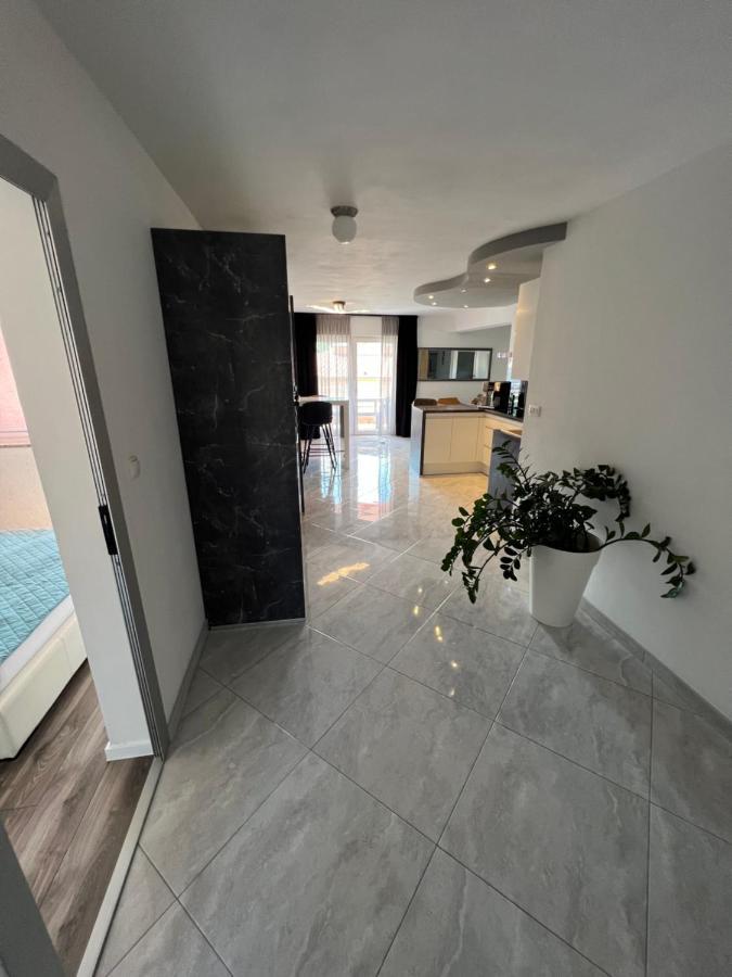 Apartments Cosic Кленовица Экстерьер фото