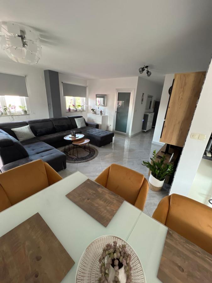 Apartments Cosic Кленовица Экстерьер фото