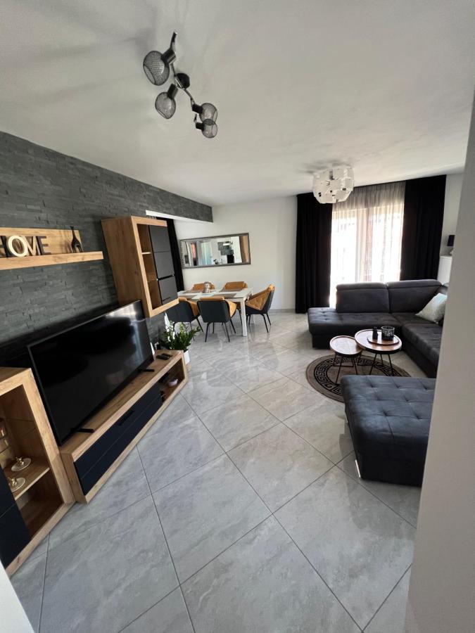 Apartments Cosic Кленовица Экстерьер фото